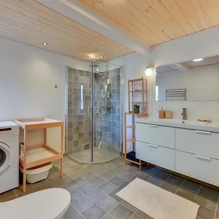 Sebastian - 100m To The Fjord By Interhome *