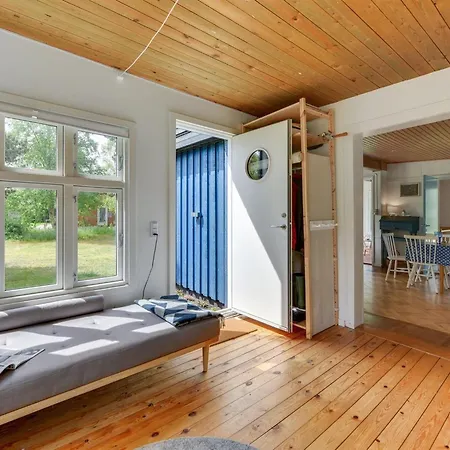 Sebastian - 100m To The Fjord By Interhome *